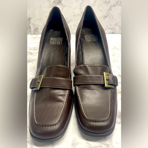 Mootsies Tootsie brown square toe buckle loafer heels, size 10M‎ NWOT